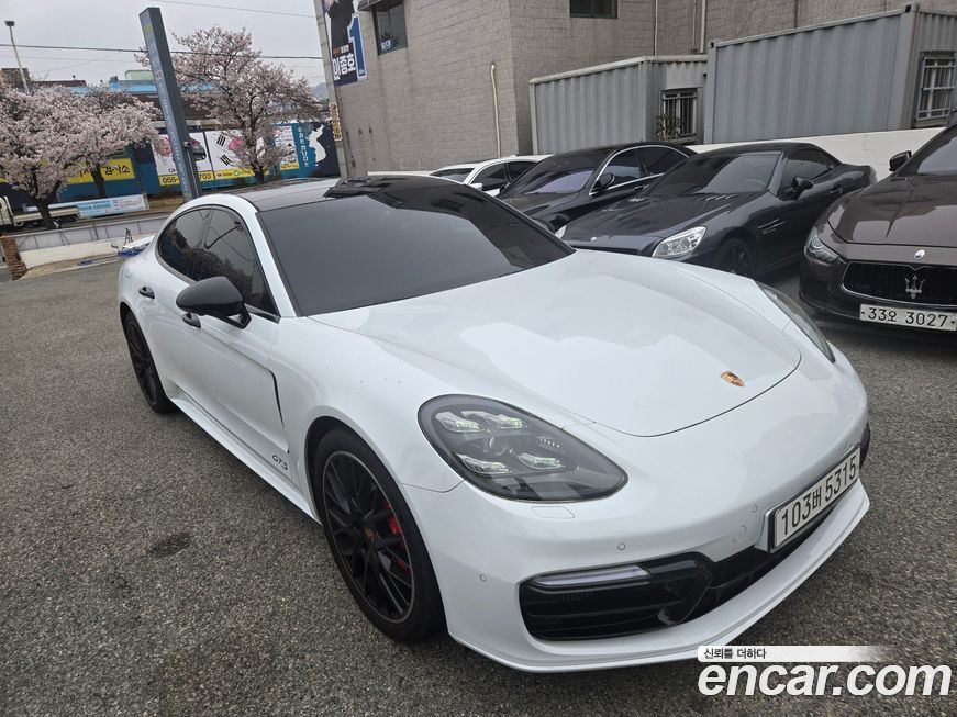 Porsche Panamera 2020