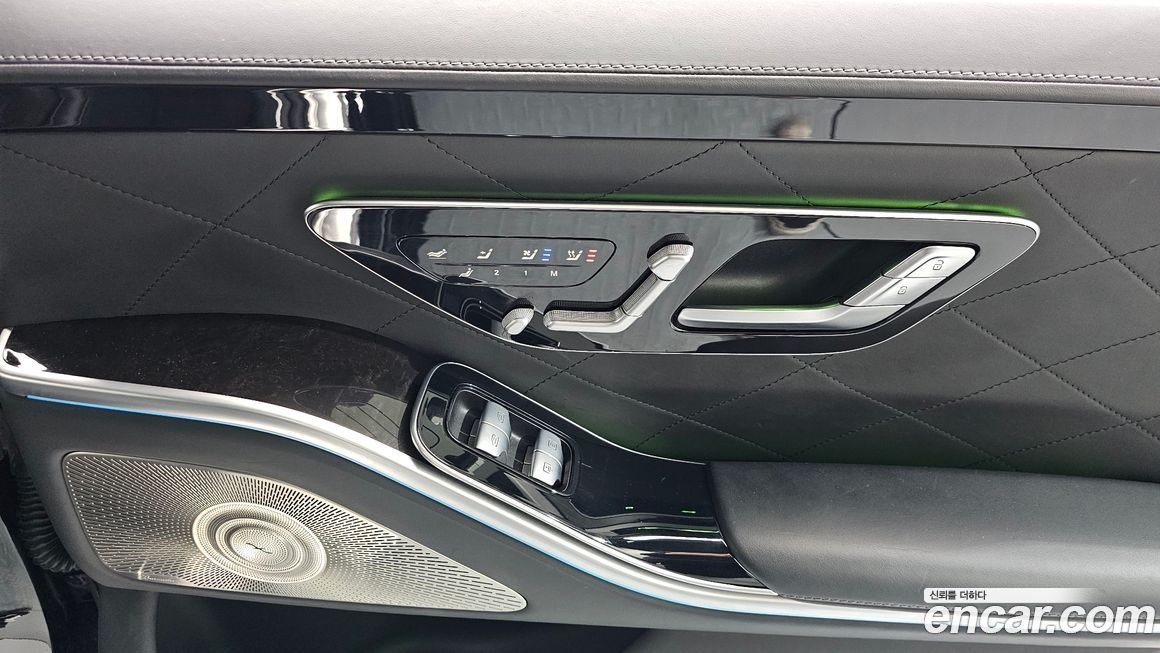 Mercedes-Benz S-Class 2021