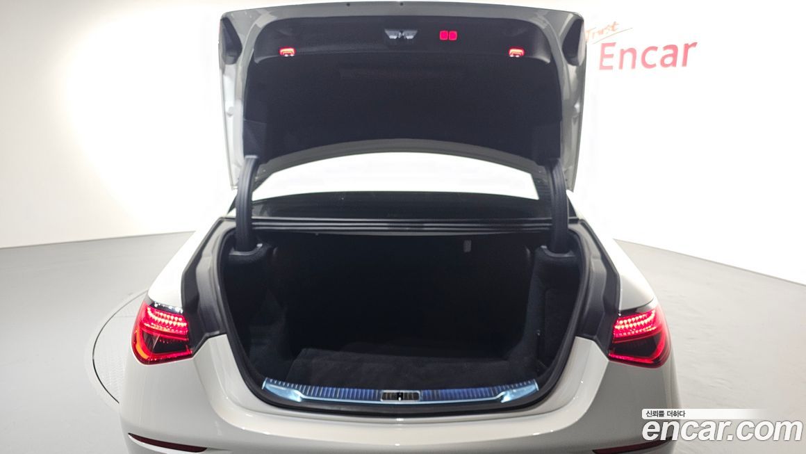 Mercedes-Benz S-Class 2022