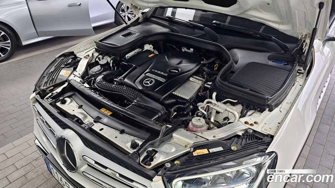 Mercedes-Benz GLC-Class 2020