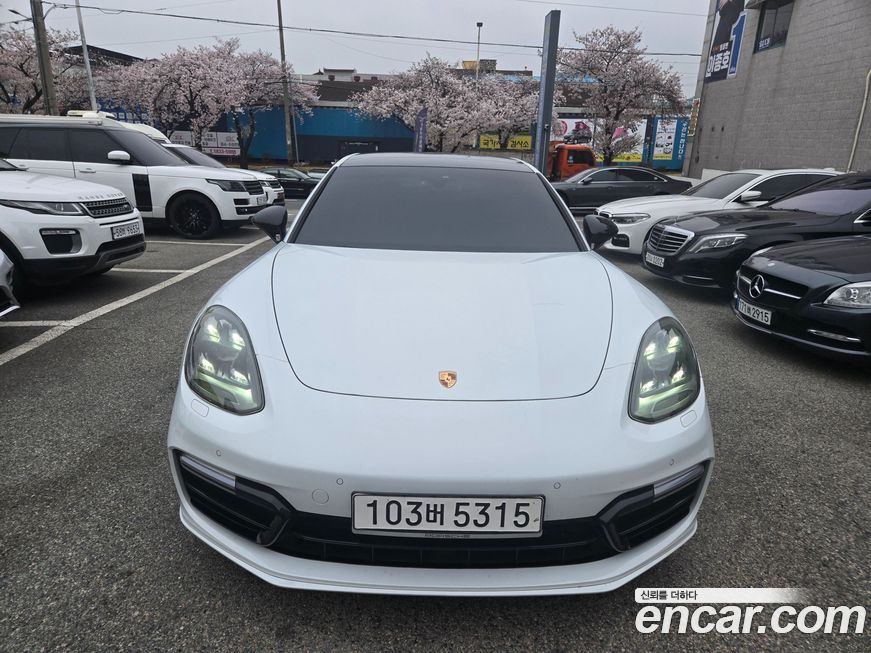 Porsche Panamera 2020
