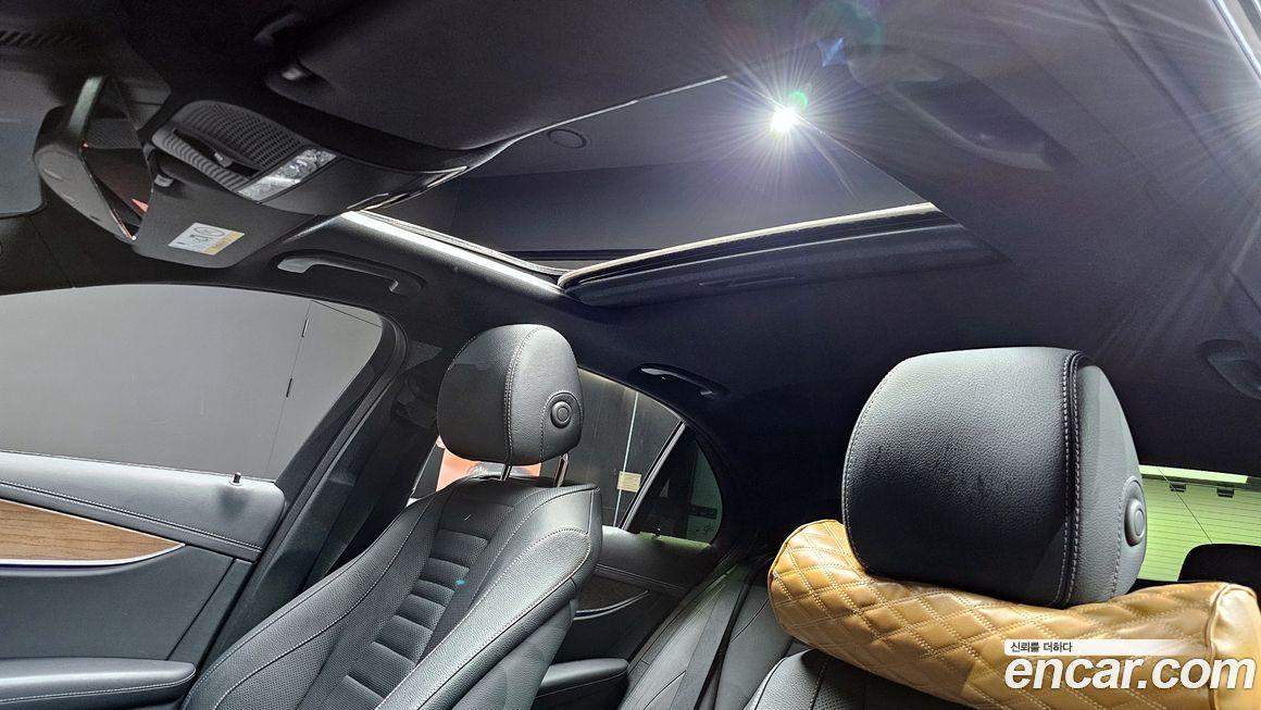 Mercedes-Benz E-Class 2021