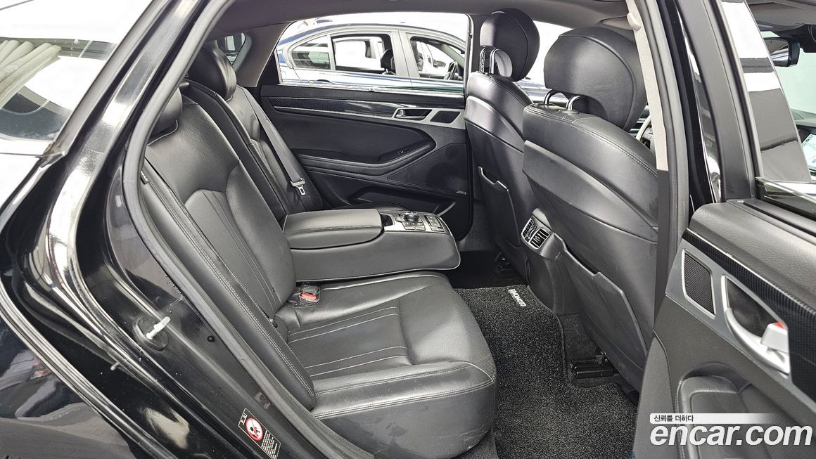 Hyundai Genesis 2014