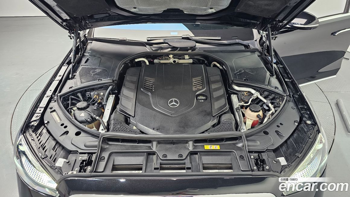 Mercedes-Benz S-Class 2021