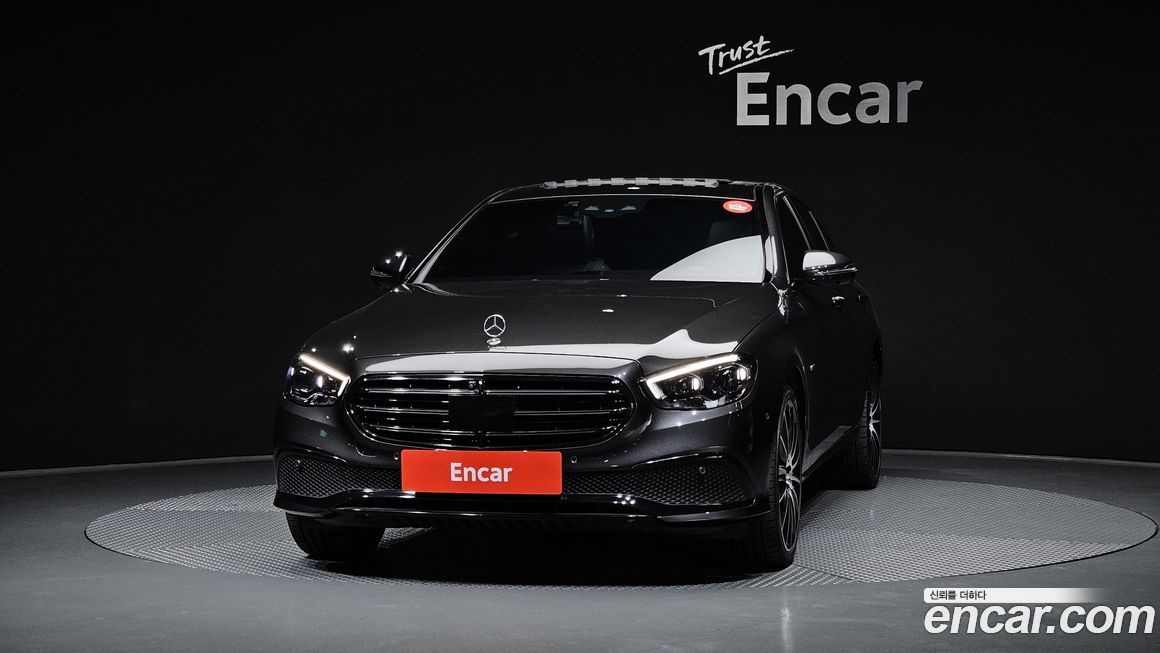 Mercedes-Benz E-Class 2021