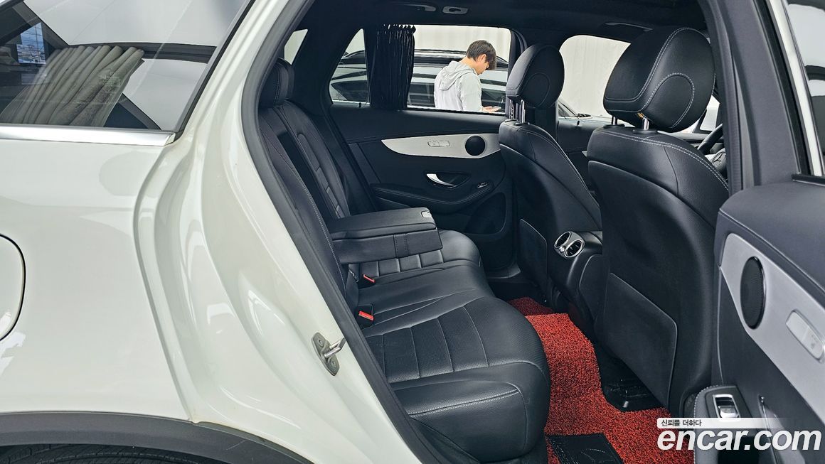 Mercedes-Benz GLC-Class 2020