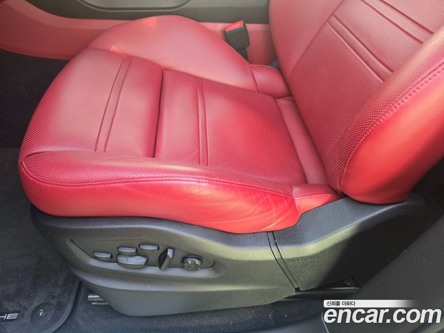 Porsche Cayenne 2023