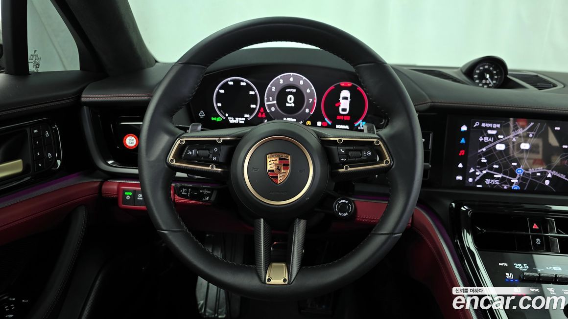 Porsche Panamera 2025