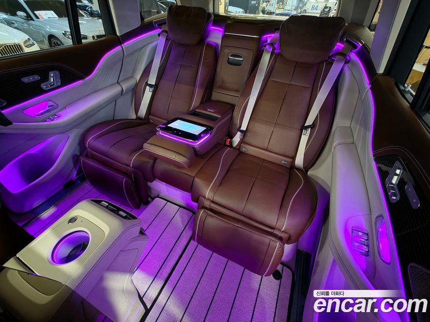 Mercedes-Benz GLS-Class 2023