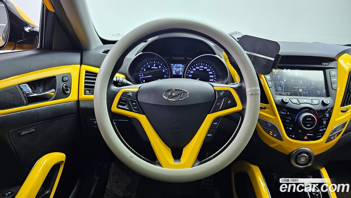 Hyundai Veloster 2013