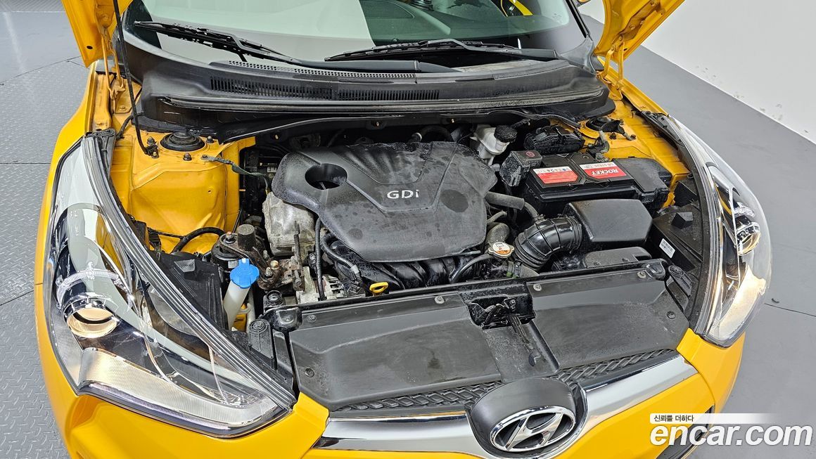 Hyundai Veloster 2013