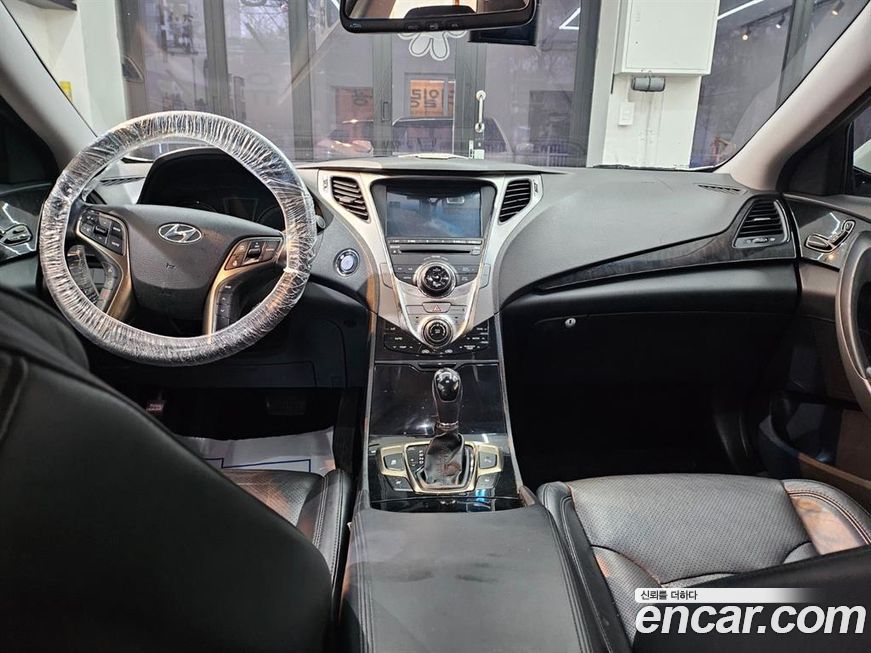 Hyundai Grandeur 2012