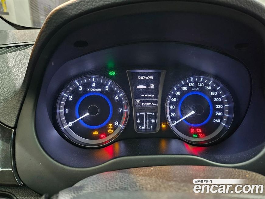 Hyundai Grandeur 2012