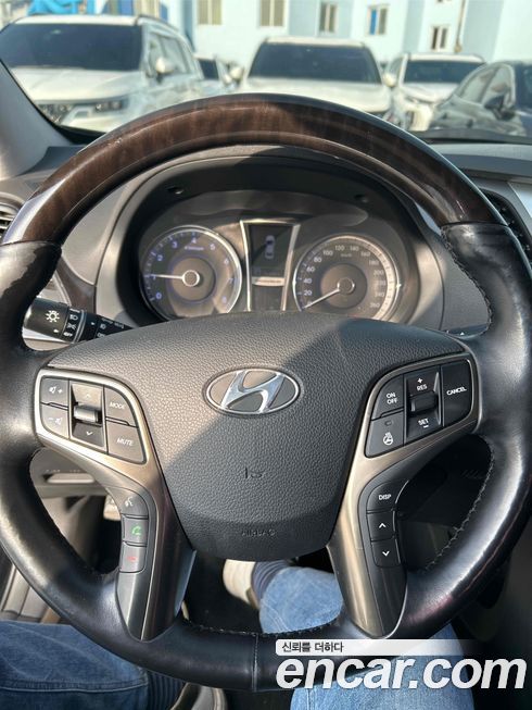 Hyundai Grandeur 2012