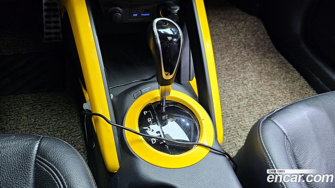 Hyundai Veloster 2013