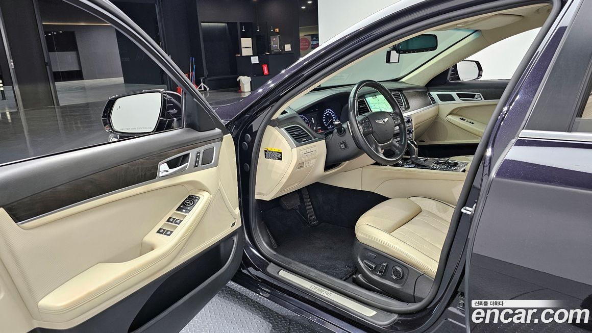 Hyundai Genesis 2016