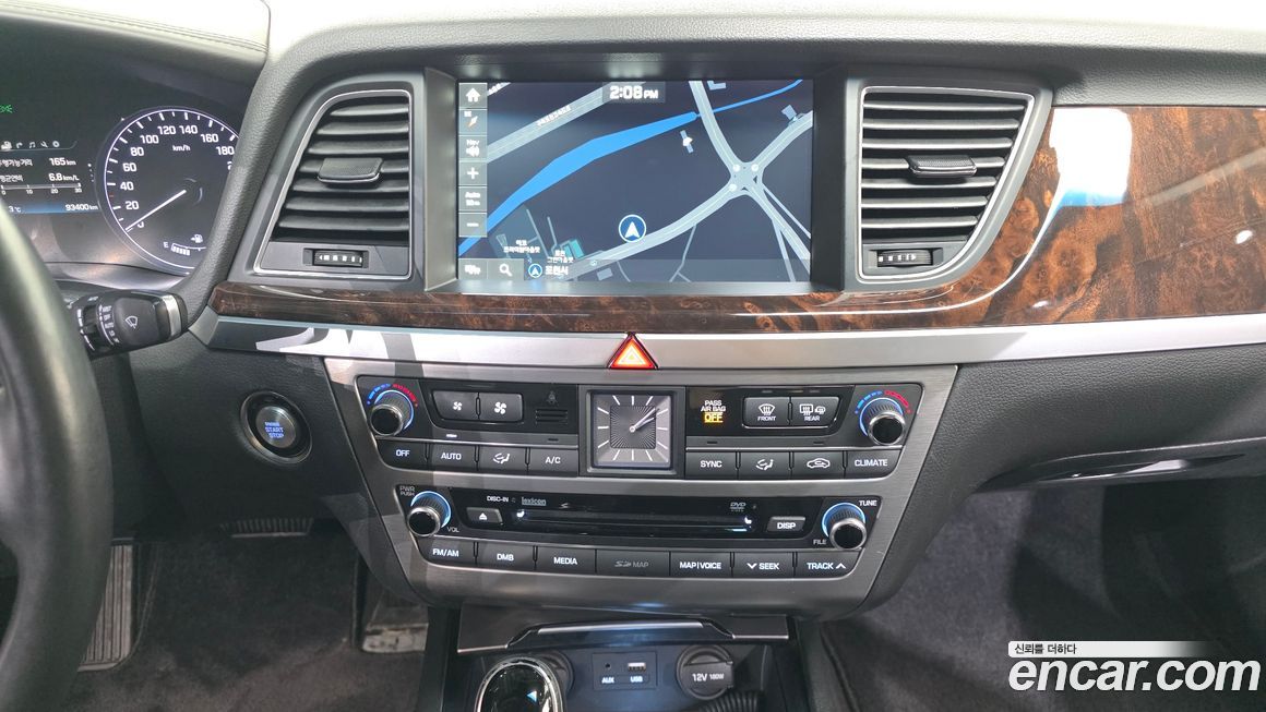 Hyundai Genesis 2016