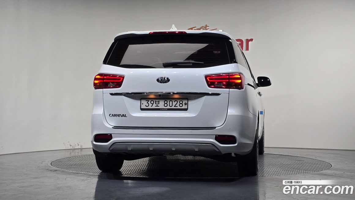 Kia Canival 2019