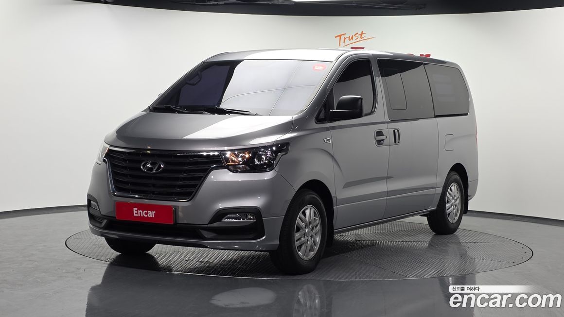 Hyundai Starex 2019