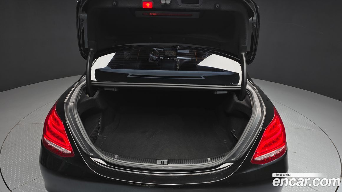 Mercedes-Benz C-Class 2017