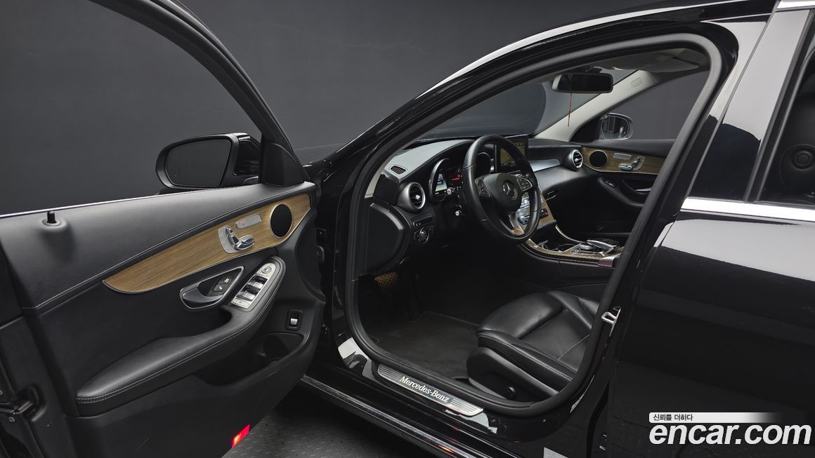 Mercedes-Benz C-Class 2017