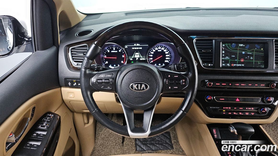 Kia Canival 2019