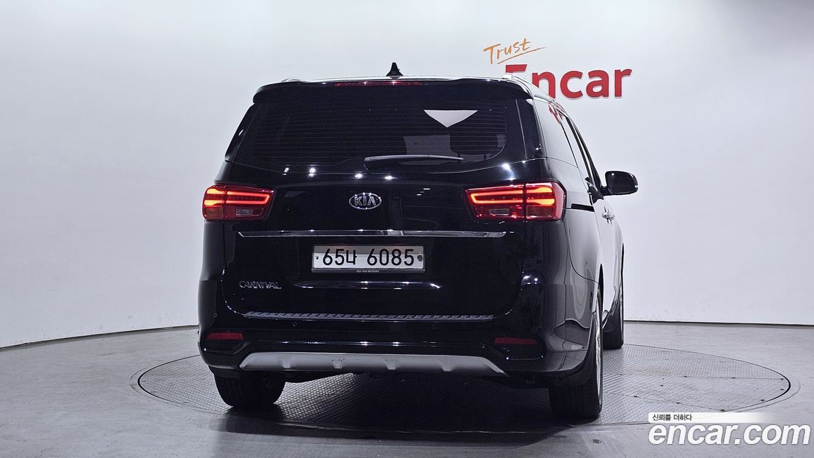 Kia Canival 2019