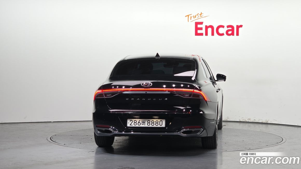 Hyundai Grandeur 2022