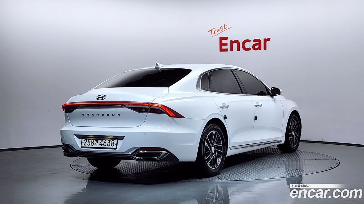 Hyundai Grandeur 2022