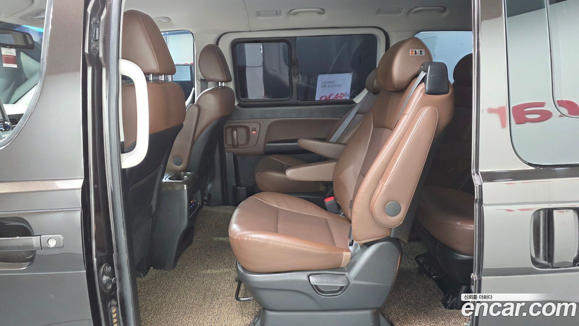 Hyundai Starex 2019