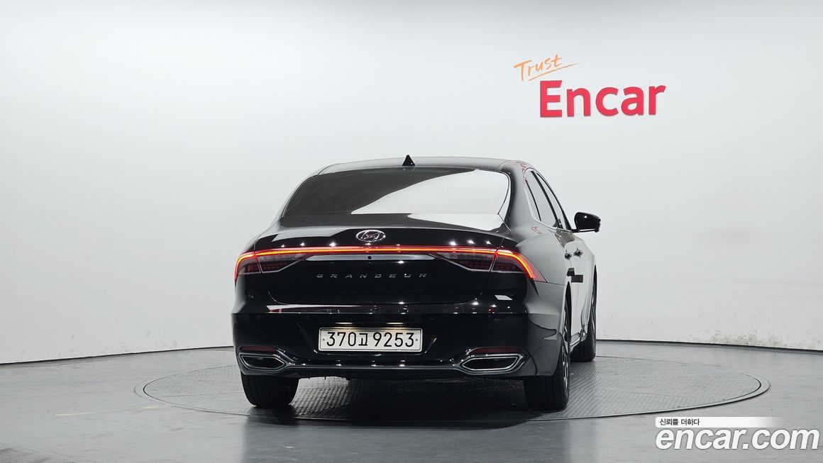 Hyundai Grandeur 2022