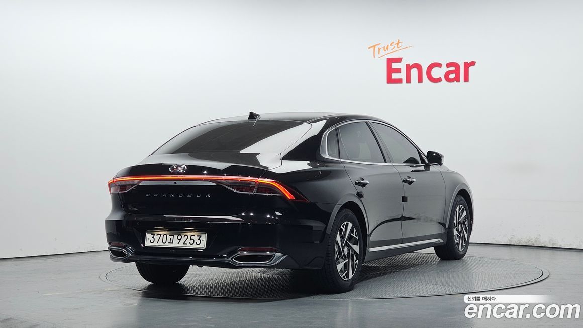 Hyundai Grandeur 2022