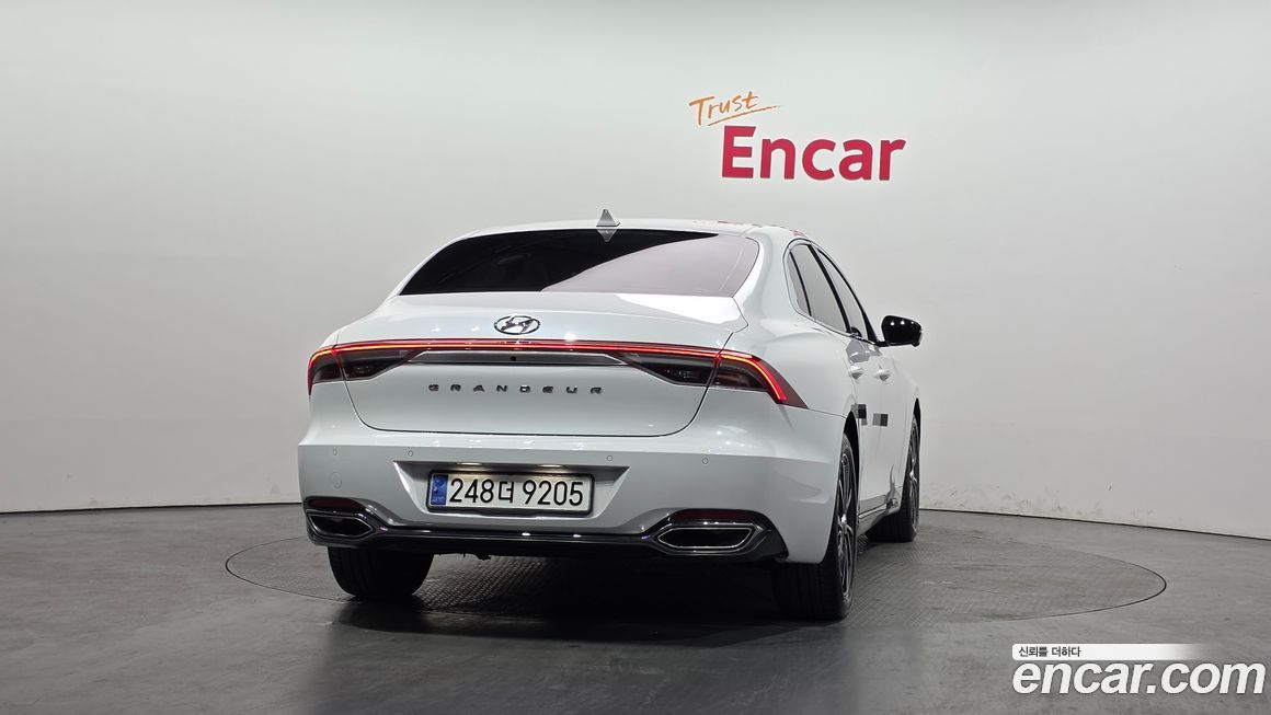 Hyundai Grandeur 2022