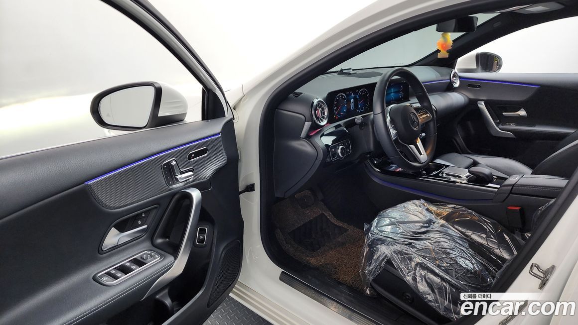 Mercedes-Benz A-Class 2021