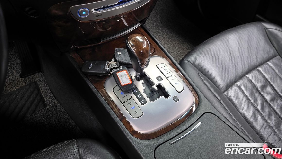 Hyundai Genesis 2011