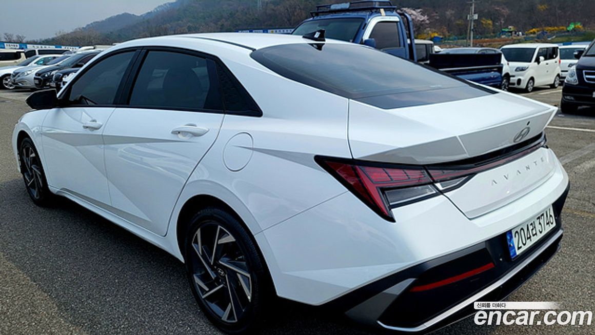 Hyundai AVANTE 2024