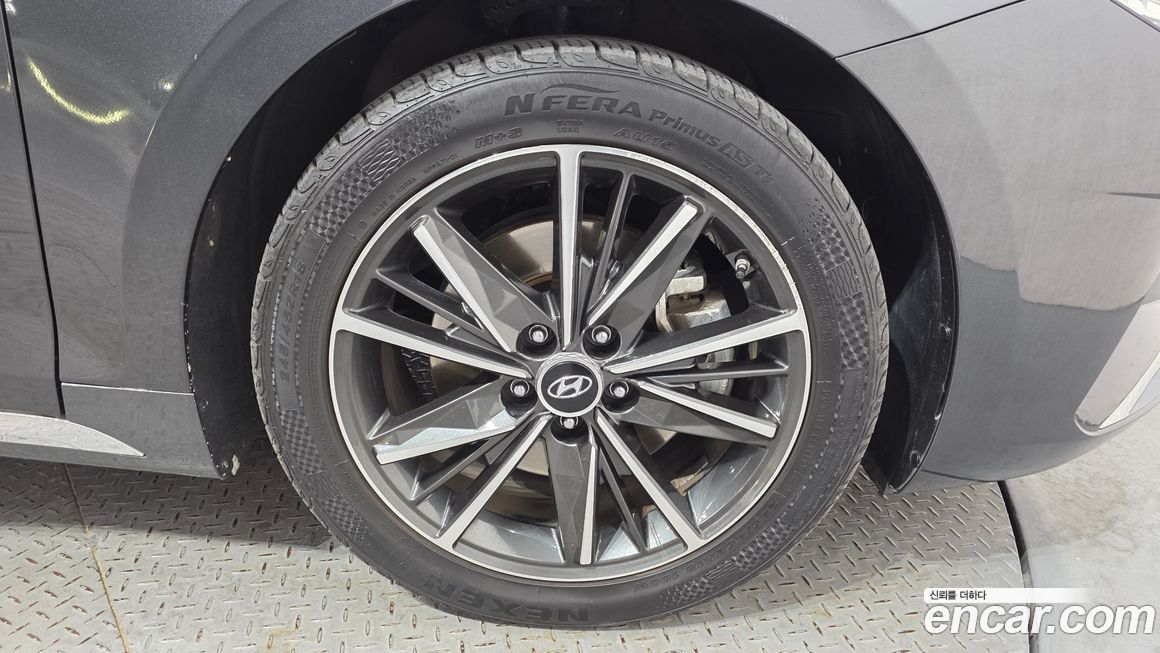 Hyundai Grandeur 2020