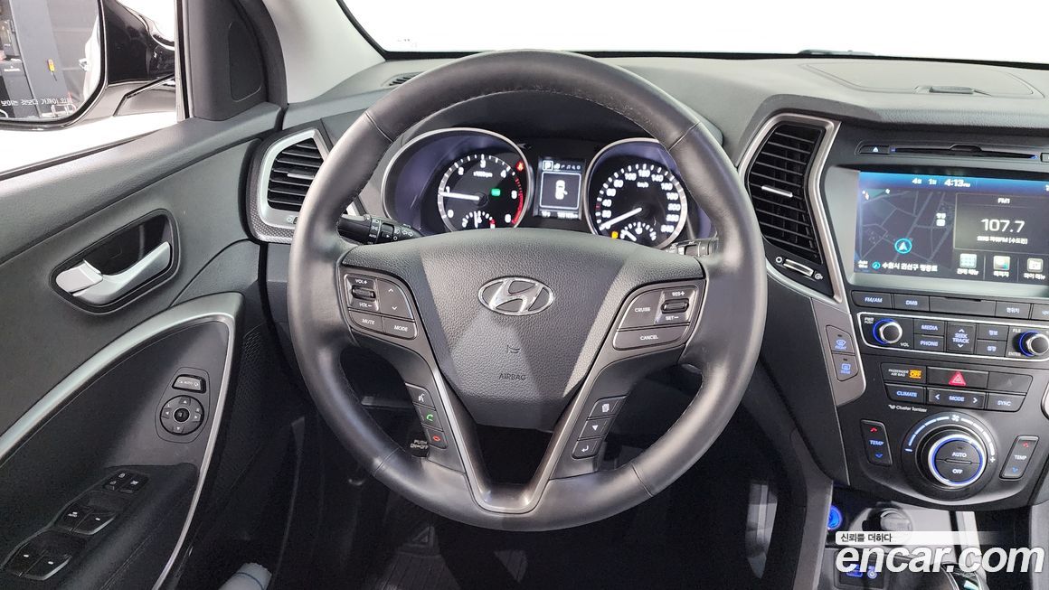 Hyundai Santafe 2016