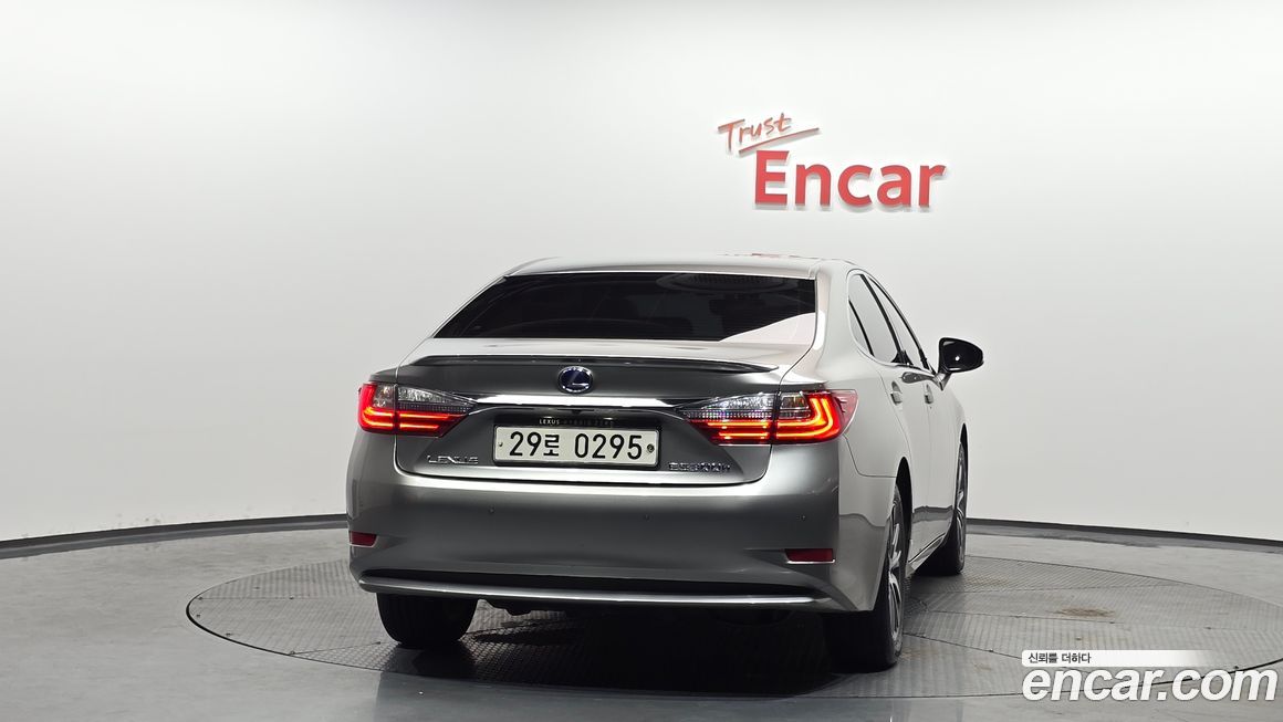 Lexus ES 2017