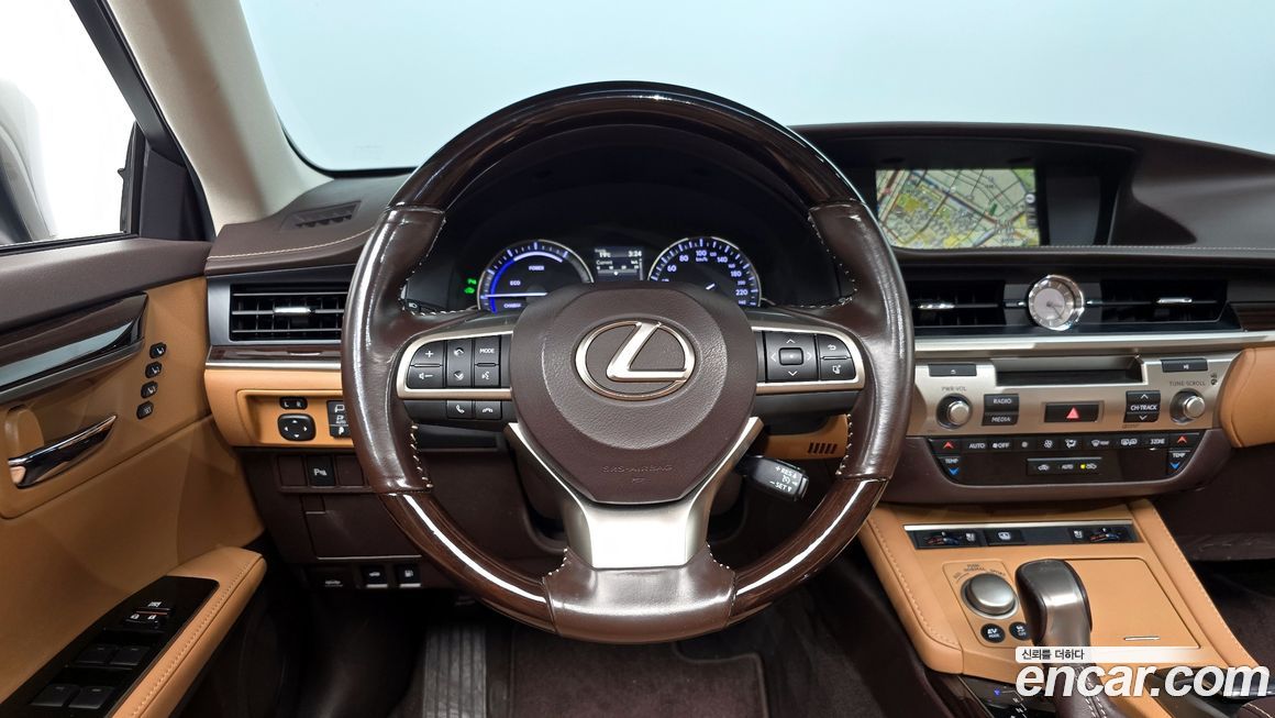 Lexus ES 2017