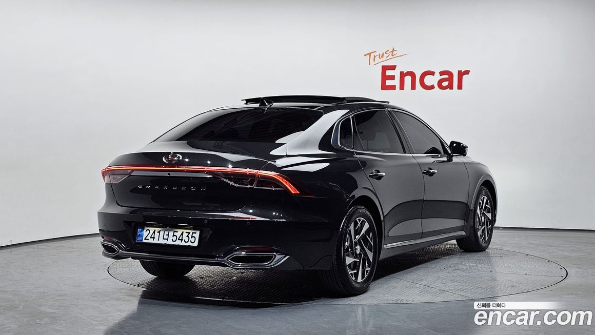 Hyundai Grandeur 2022