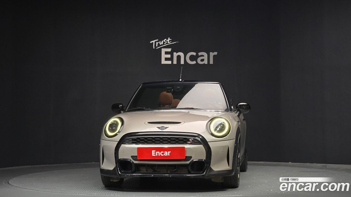 Mini Cooper Convertible 2022