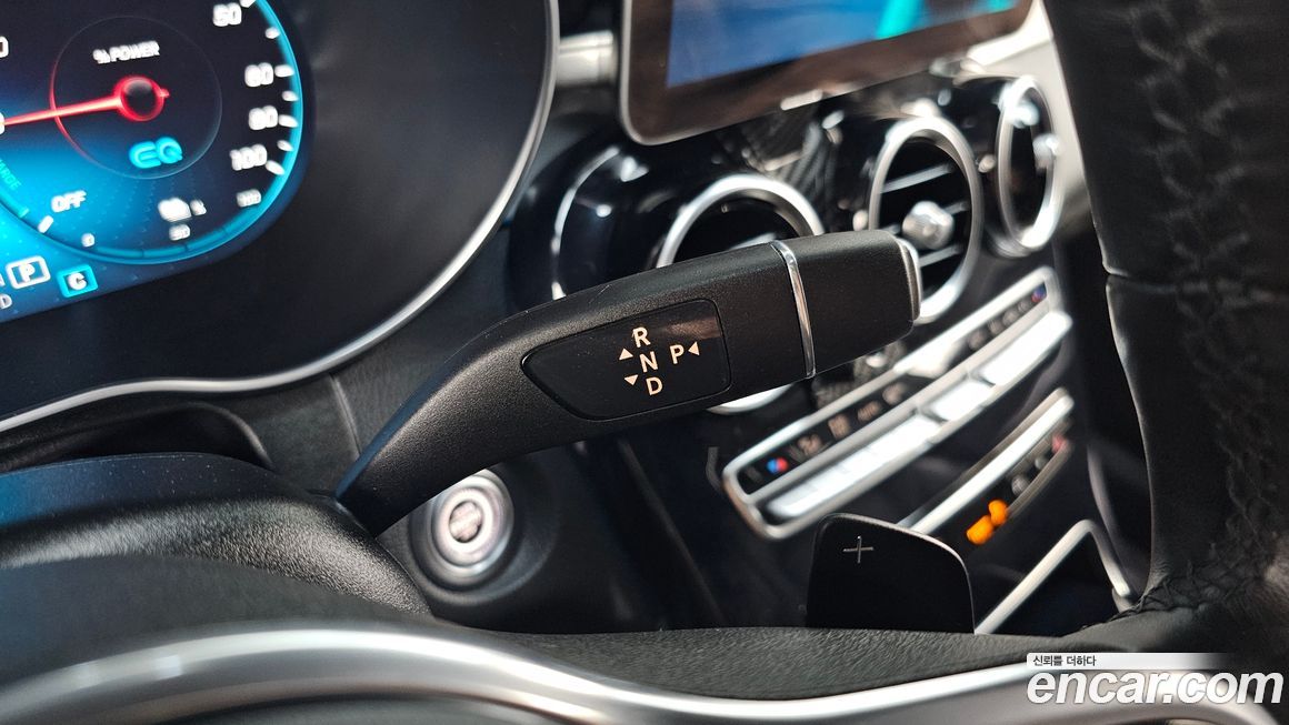 Mercedes-Benz GLC-Class 2021