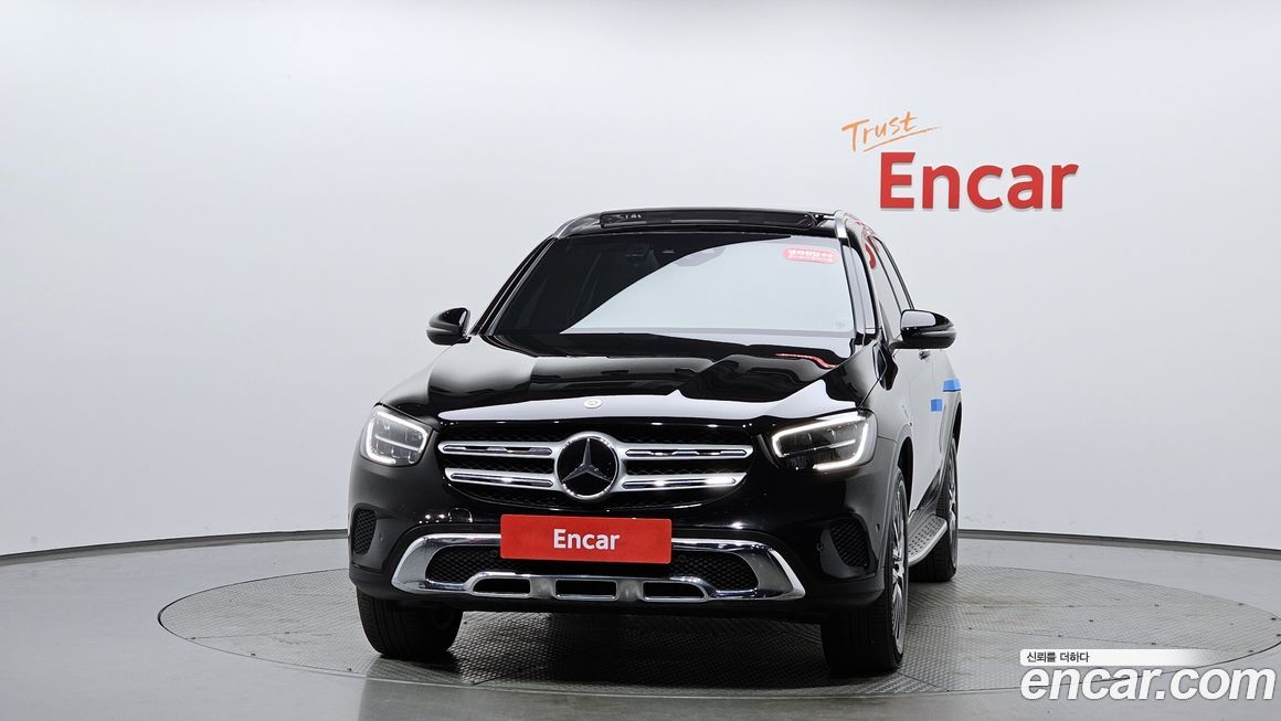 Mercedes-Benz GLC-Class 2021