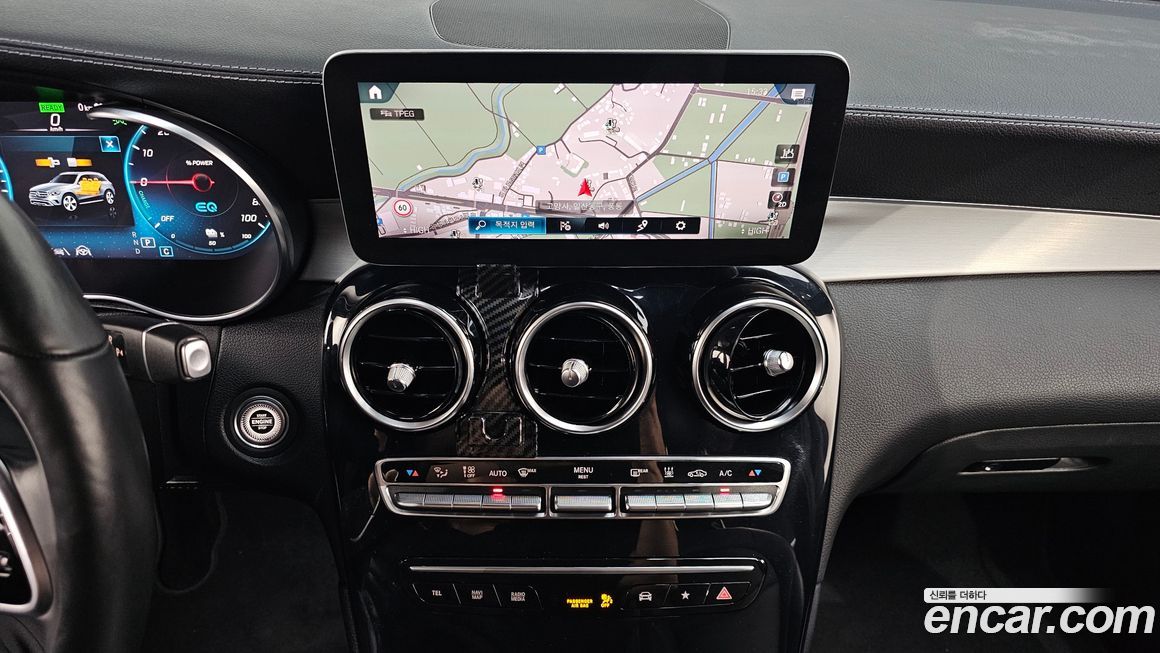 Mercedes-Benz GLC-Class 2021