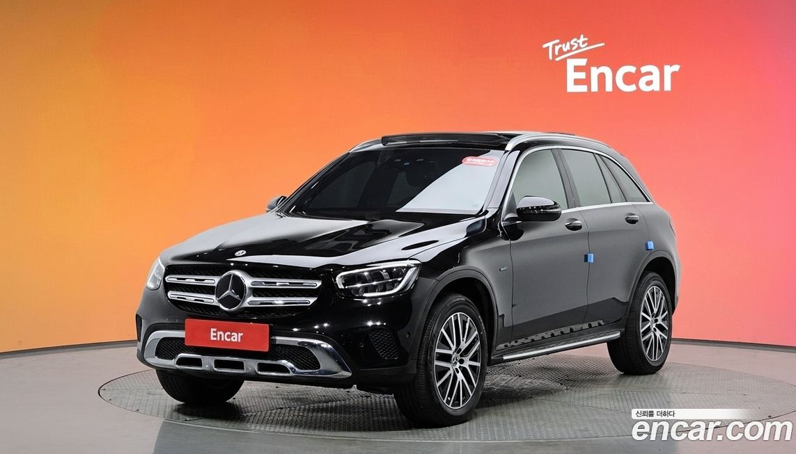 Mercedes-Benz GLC-Class 2021