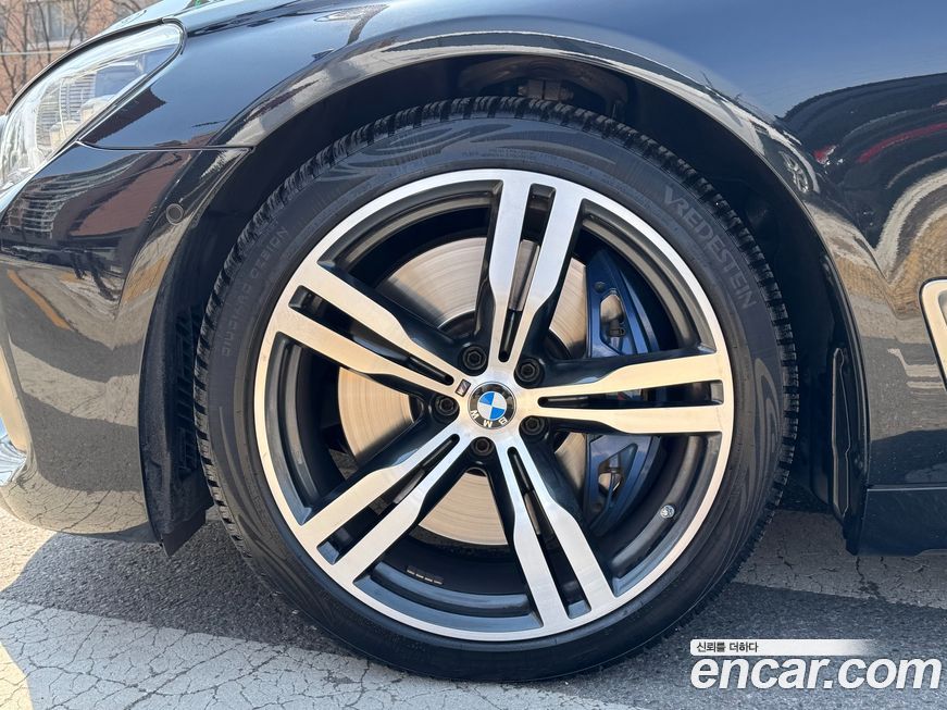BMW 7-Series 2017
