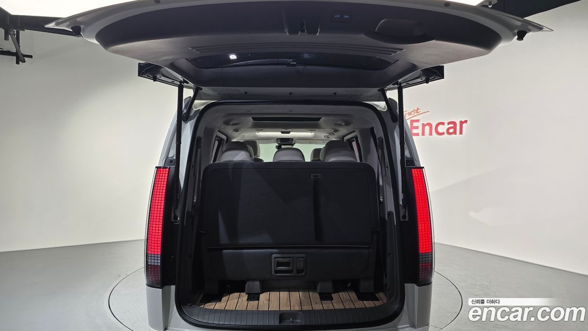 Hyundai Staria 2023