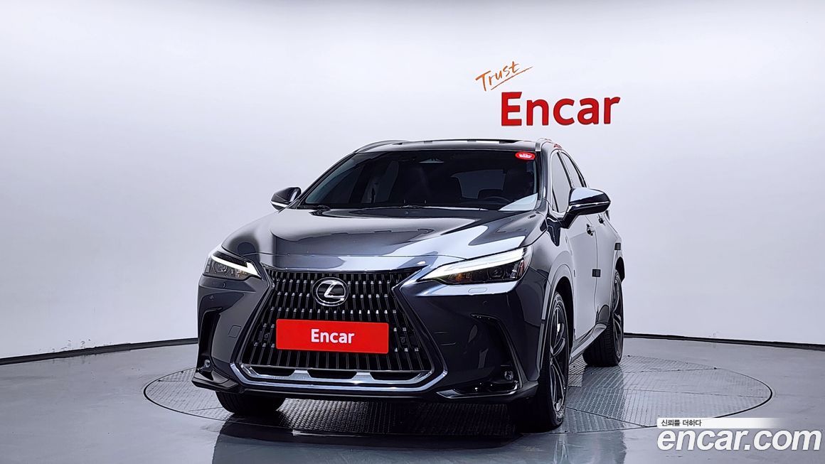 Lexus NX 2024