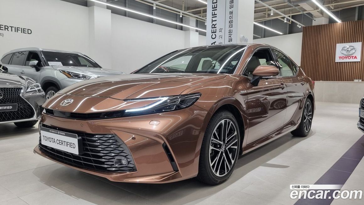 Toyota Camry 2025